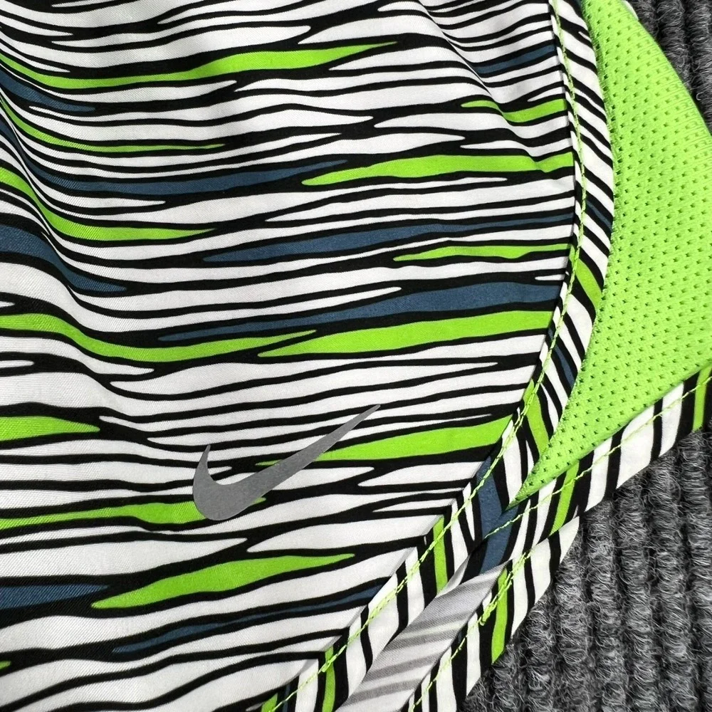 Nike Shorts Dri-Fit Womens Size Small Green Striped Lined Athletic Activewear